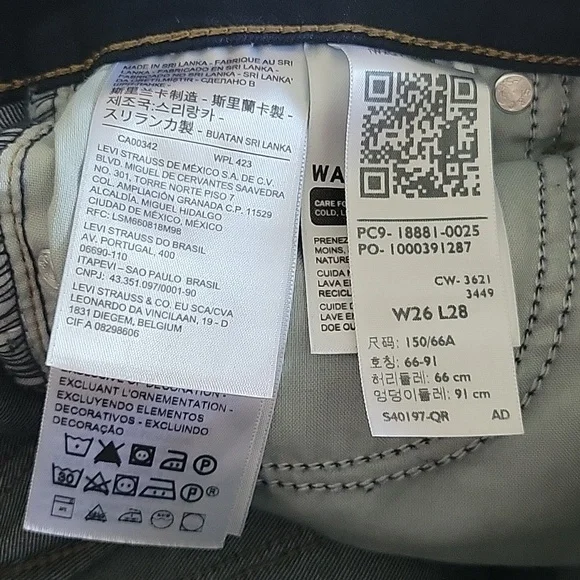 Levi's 711 Skinny Hypersoft Dark Wash Jeans - Picture 6 of 8